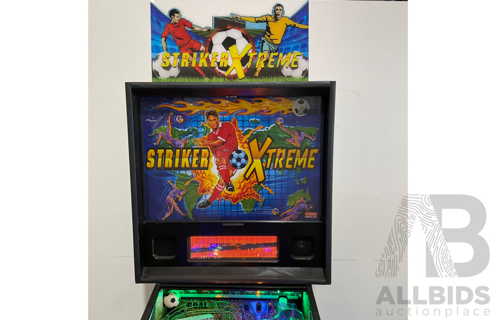STRIKER XTREME (Stern Pinball Inc.) Pinball Machine