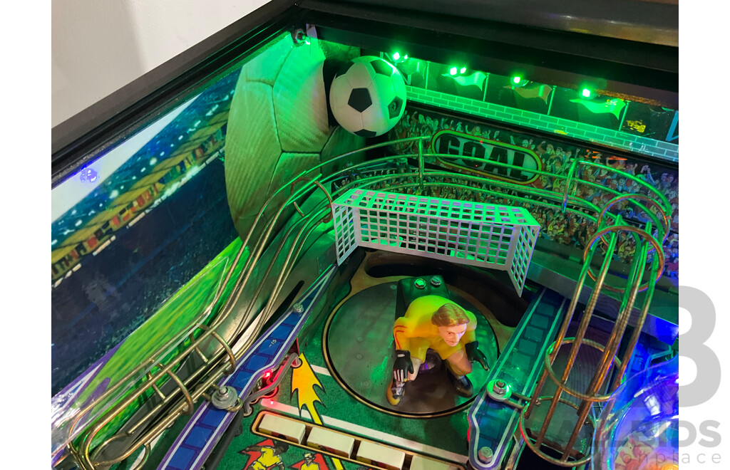 STRIKER XTREME (Stern Pinball Inc.) Pinball Machine