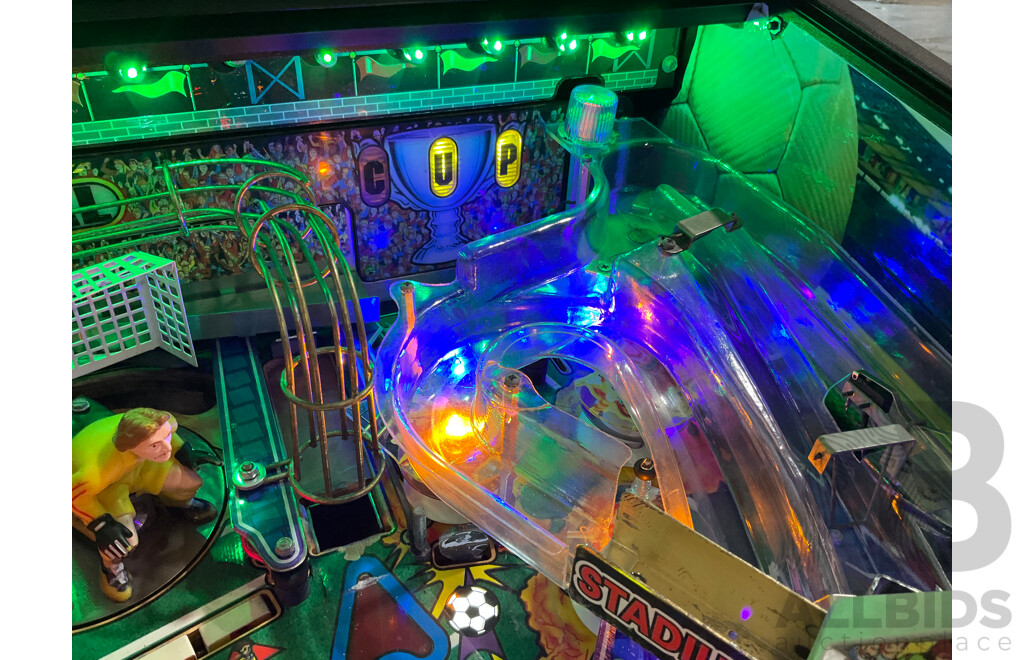 STRIKER XTREME (Stern Pinball Inc.) Pinball Machine