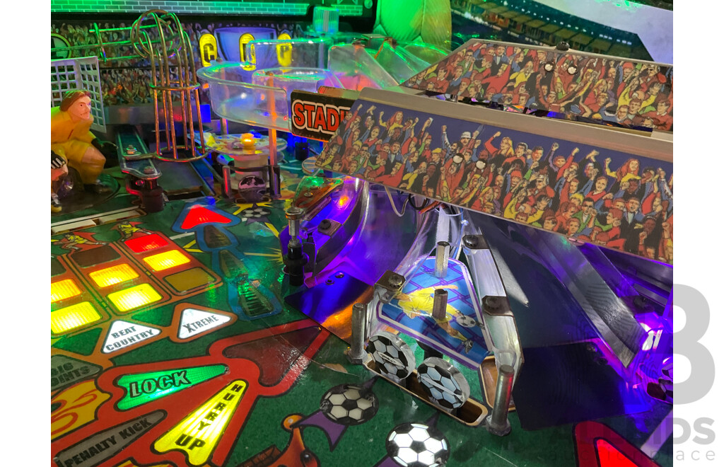 STRIKER XTREME (Stern Pinball Inc.) Pinball Machine