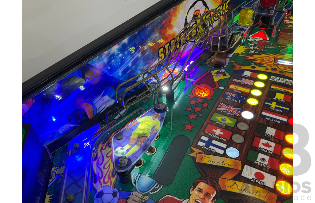 STRIKER XTREME (Stern Pinball Inc.) Pinball Machine