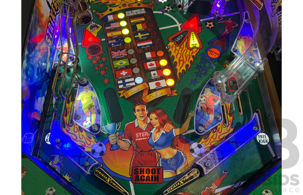 STRIKER XTREME (Stern Pinball Inc.) Pinball Machine