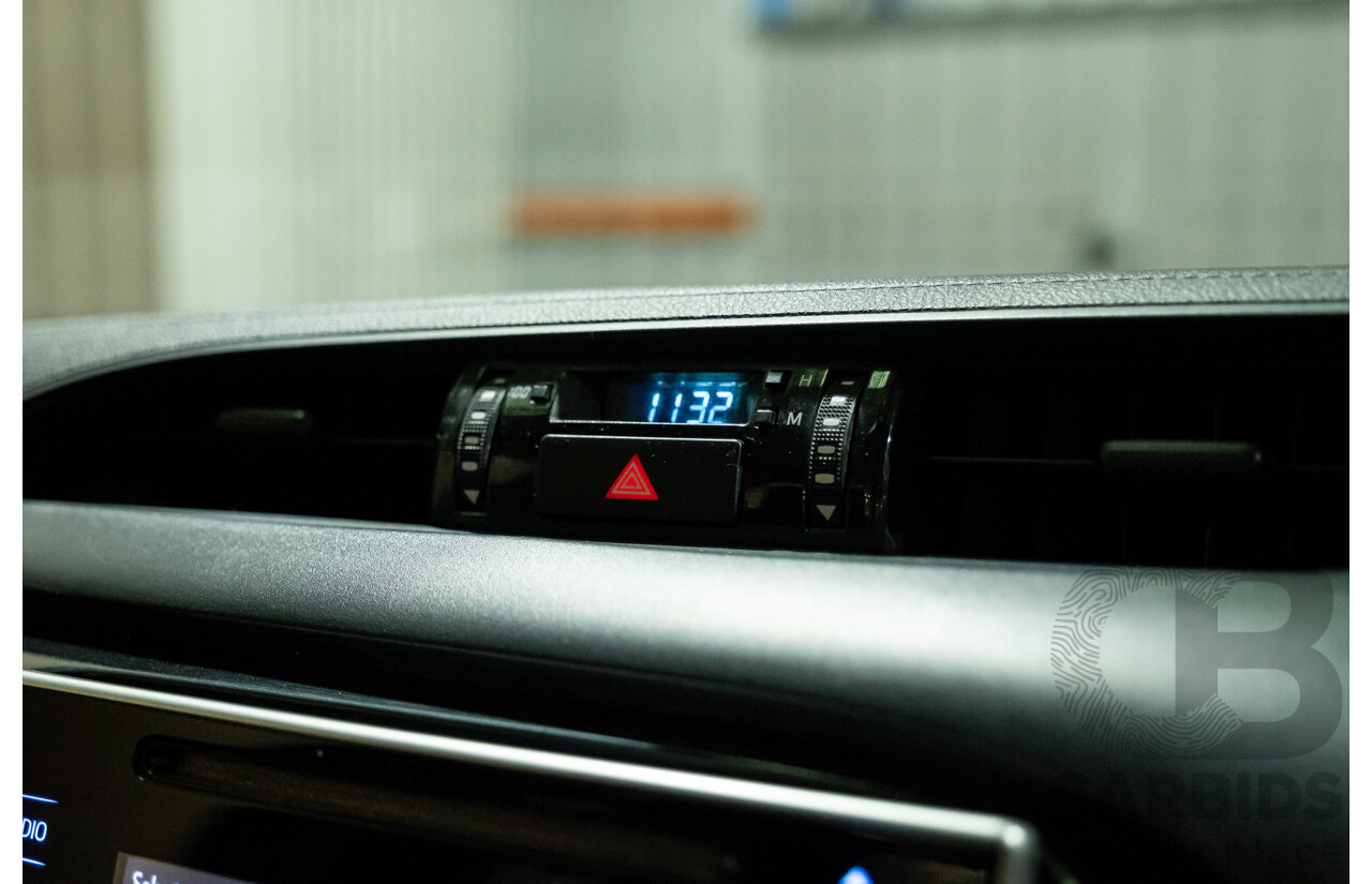 2/2016 Toyota Hilux Workmate TGN121R MY16 2d C/Chas White 2.7L