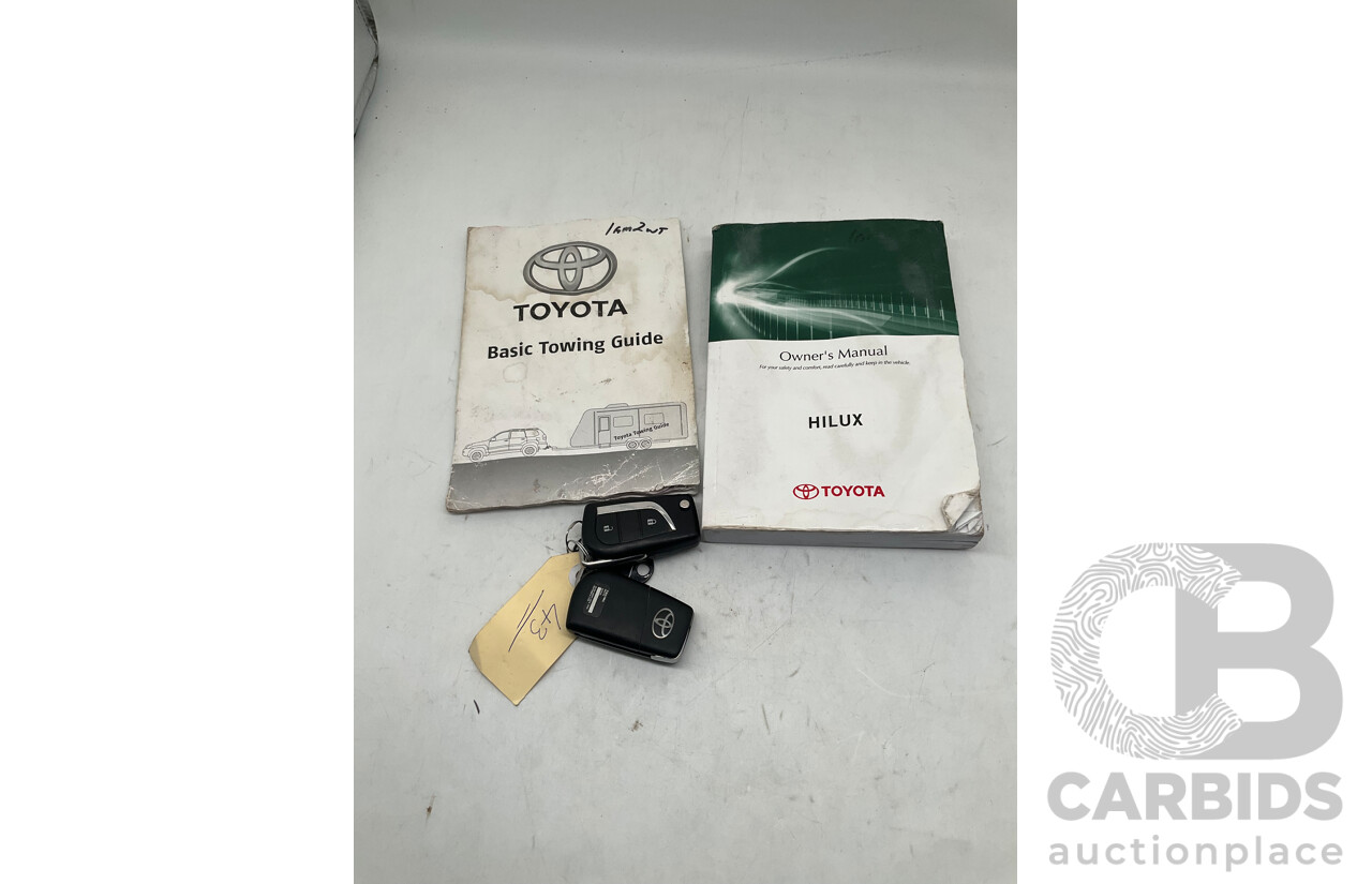 2/2016 Toyota Hilux Workmate TGN121R MY16 2d C/Chas White 2.7L