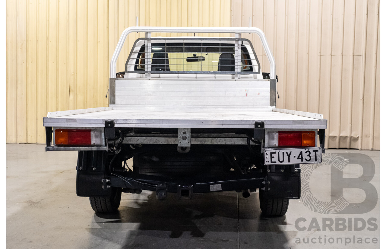 2/2016 Toyota Hilux Workmate TGN121R MY16 2d C/Chas White 2.7L