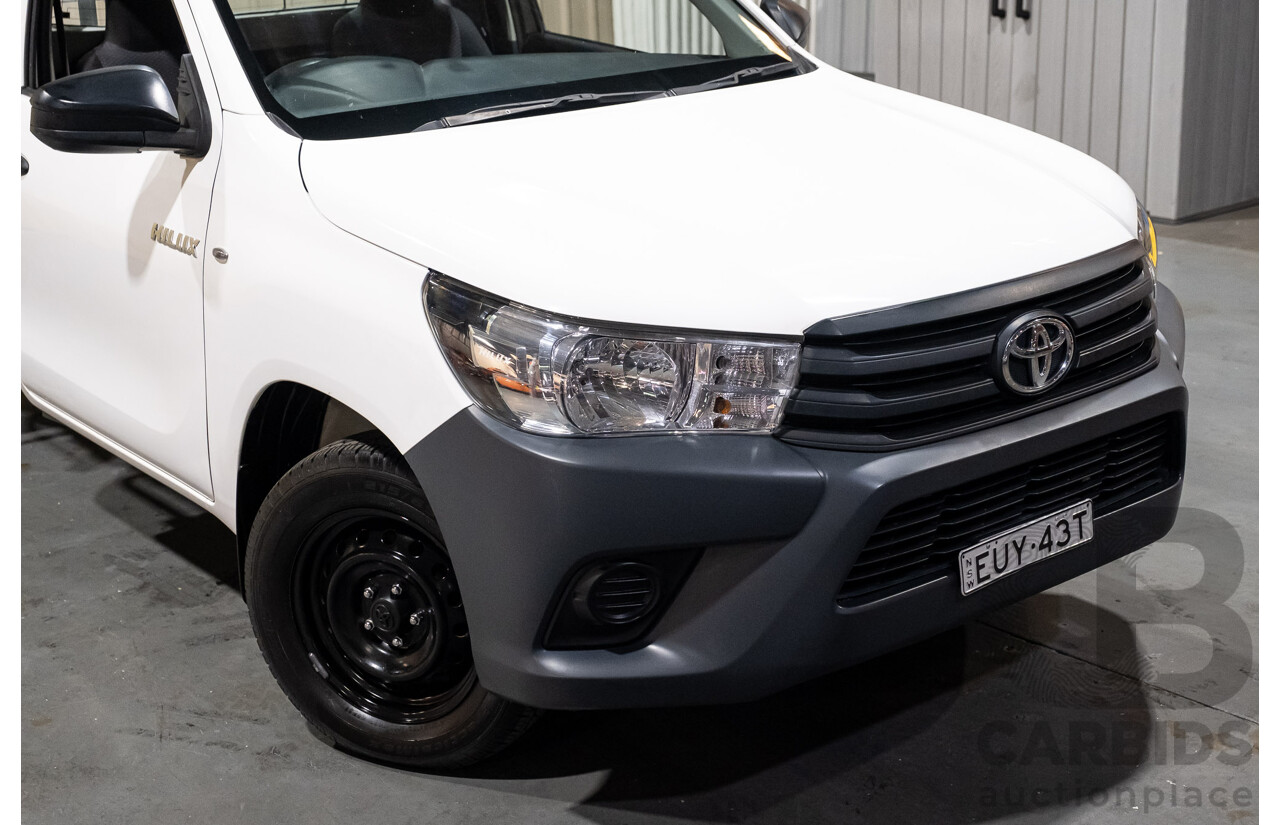 2/2016 Toyota Hilux Workmate TGN121R MY16 2d C/Chas White 2.7L