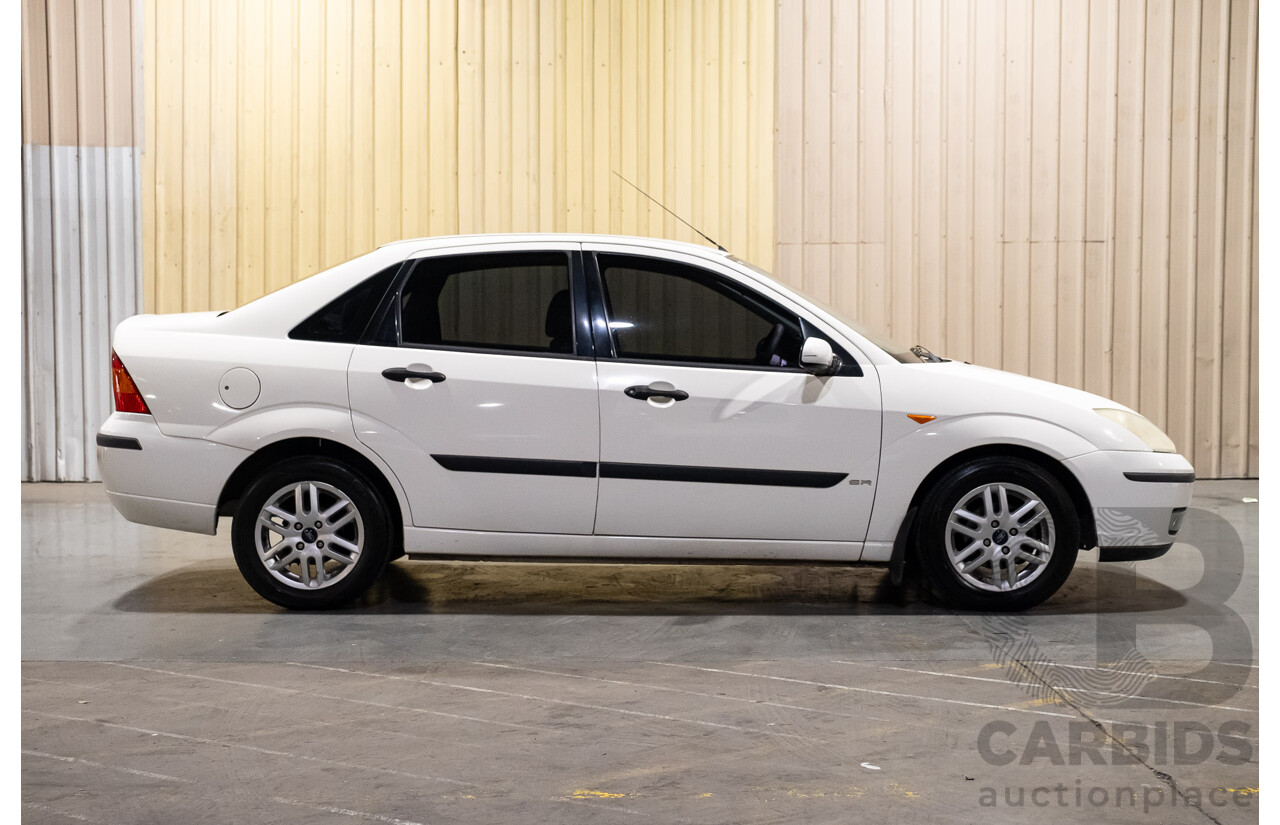 1/2004 Ford Focus SR LR 4d Sedan White 1.8L