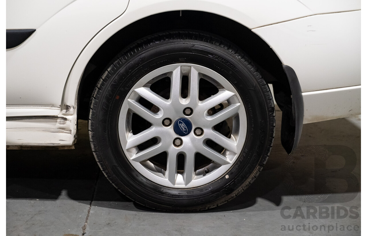 1/2004 Ford Focus SR LR 4d Sedan White 1.8L