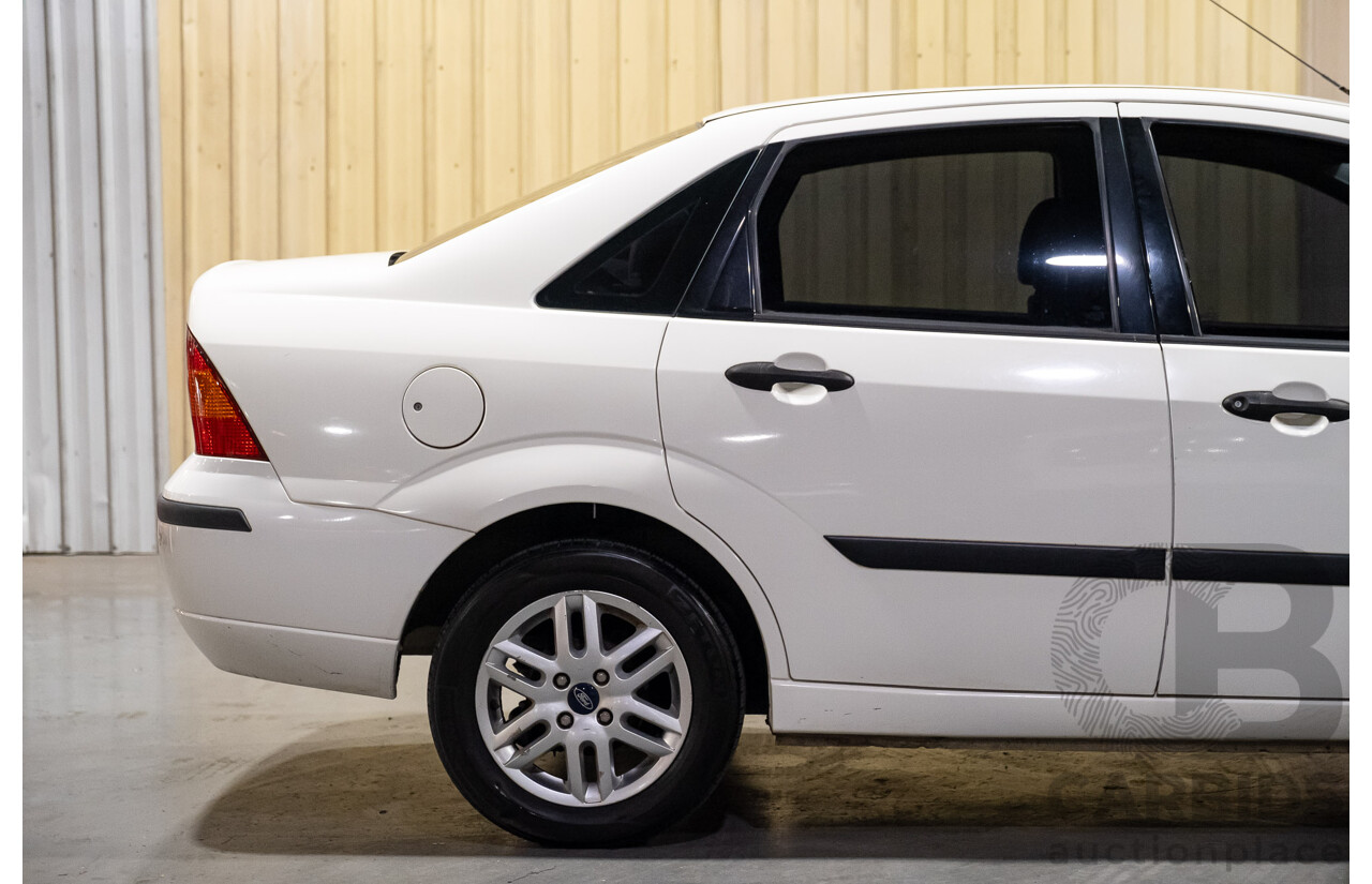 1/2004 Ford Focus SR LR 4d Sedan White 1.8L