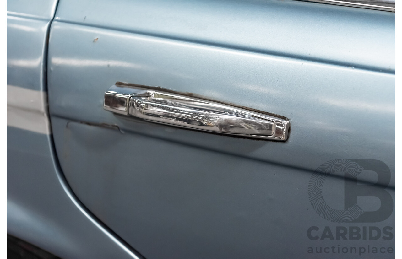 1/1973 Mercedes Benz 450SE 4d Sedan Metallic Blue V8 4.5L