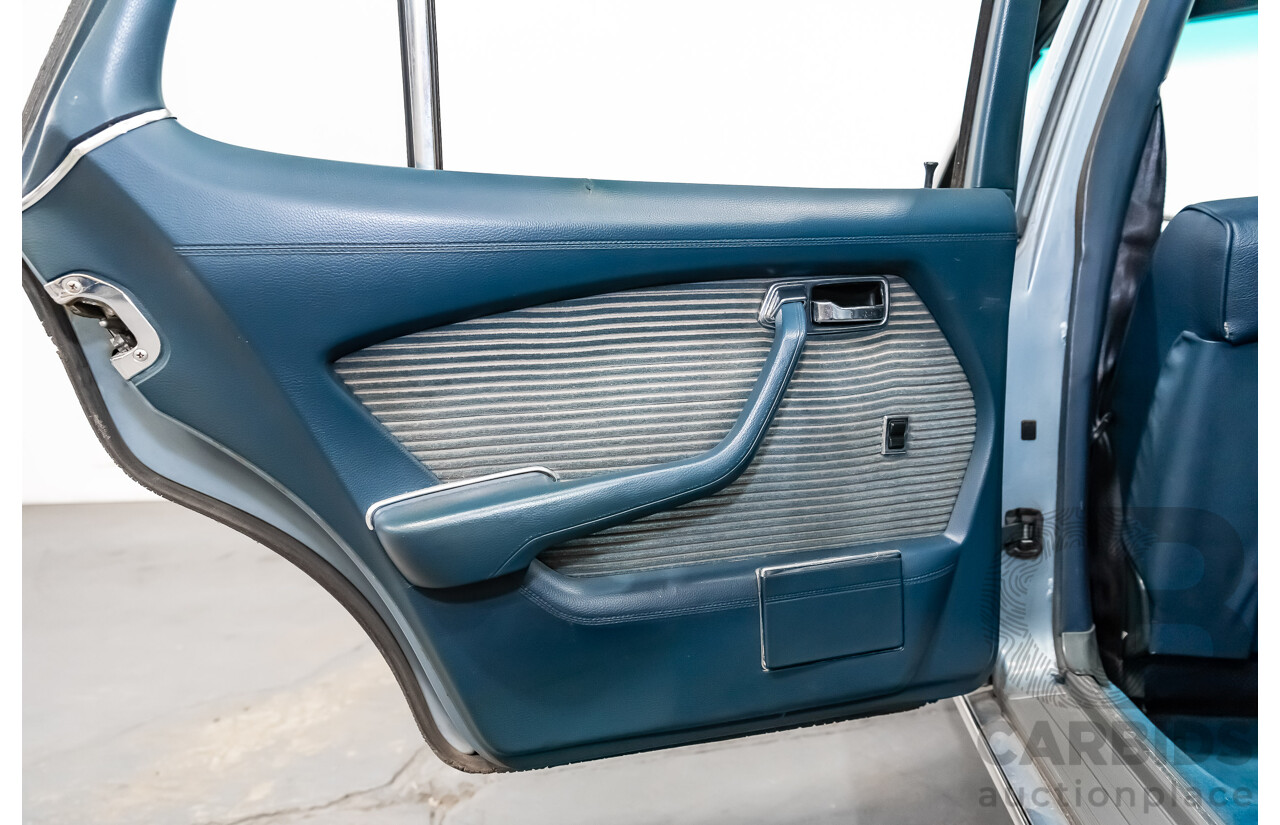 1/1973 Mercedes Benz 450SE 4d Sedan Metallic Blue V8 4.5L