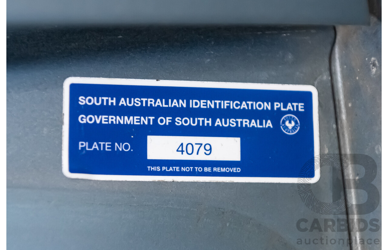 1/1973 Mercedes Benz 450SE 4d Sedan Metallic Blue V8 4.5L