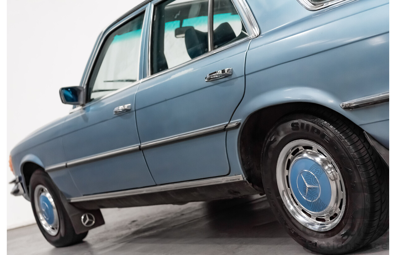 1/1973 Mercedes Benz 450SE 4d Sedan Metallic Blue V8 4.5L