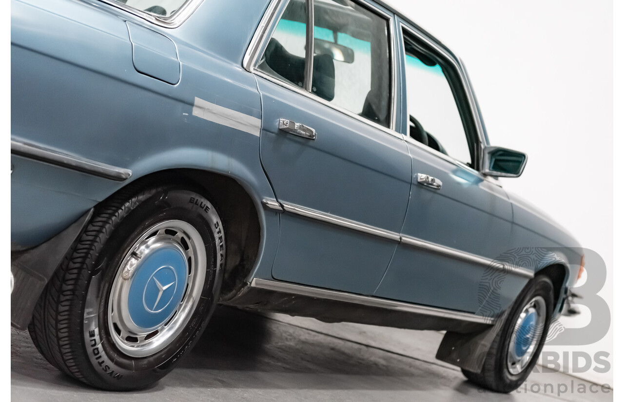 1/1973 Mercedes Benz 450SE 4d Sedan Metallic Blue V8 4.5L