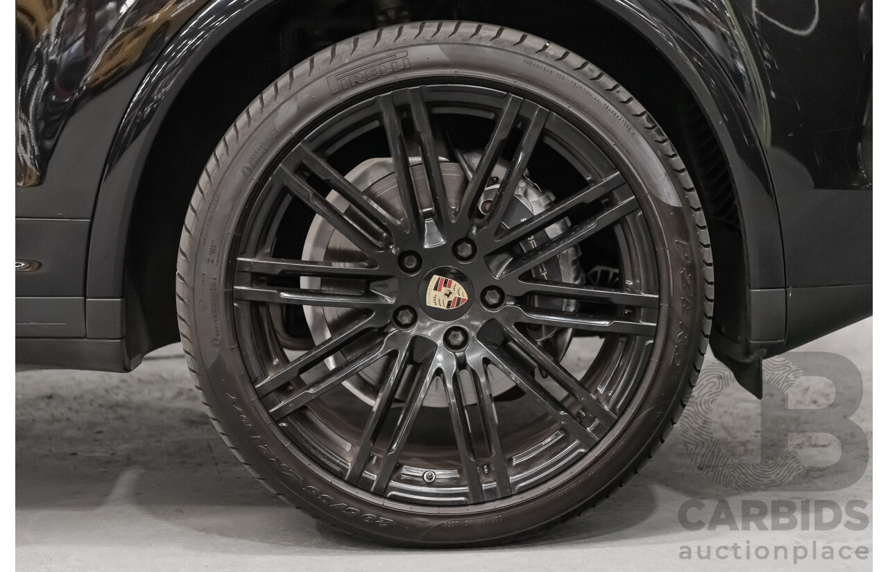 8/2016 Porsche Cayenne Diesel Platinum Edition Series 2 (AWD) 4d Wagon Metallic Black Turbo Diesel V6 3.0L