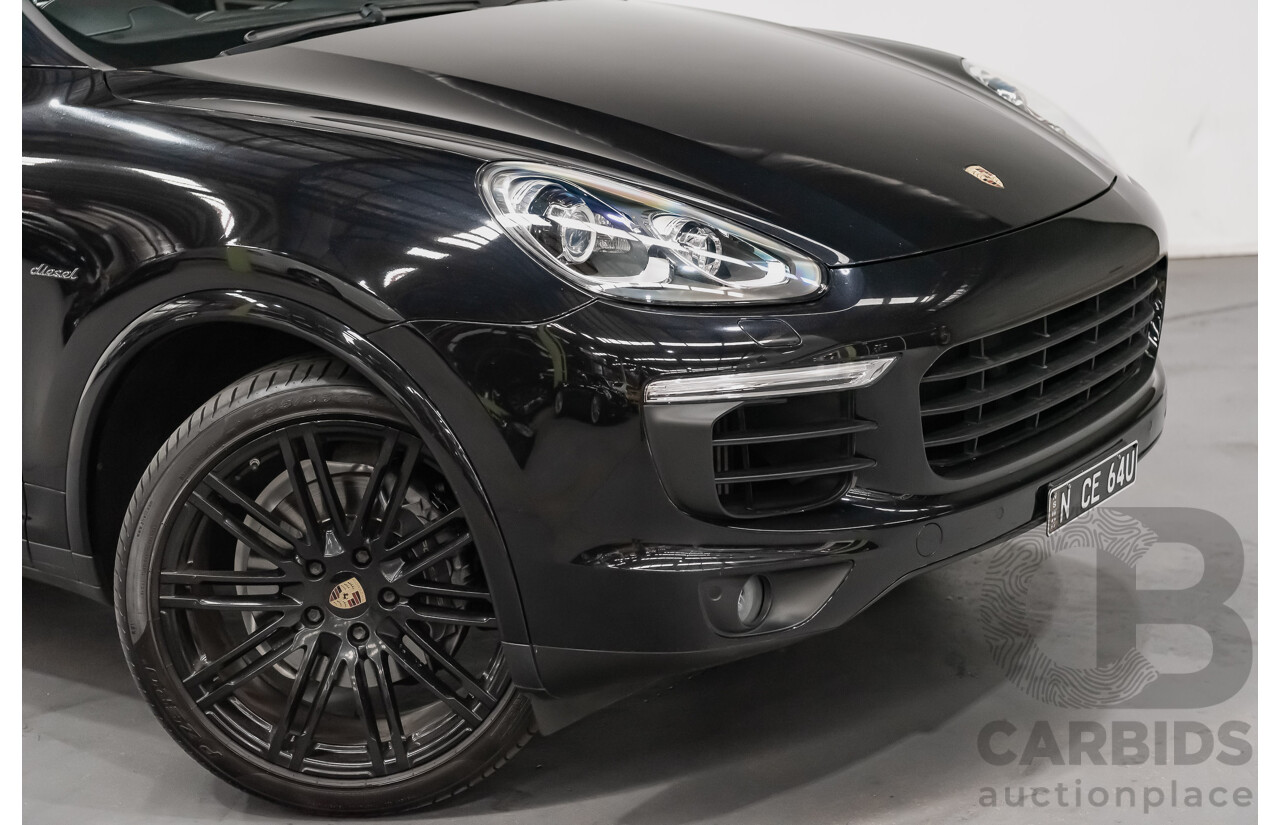 8/2016 Porsche Cayenne Diesel Platinum Edition Series 2 (AWD) 4d Wagon Metallic Black Turbo Diesel V6 3.0L