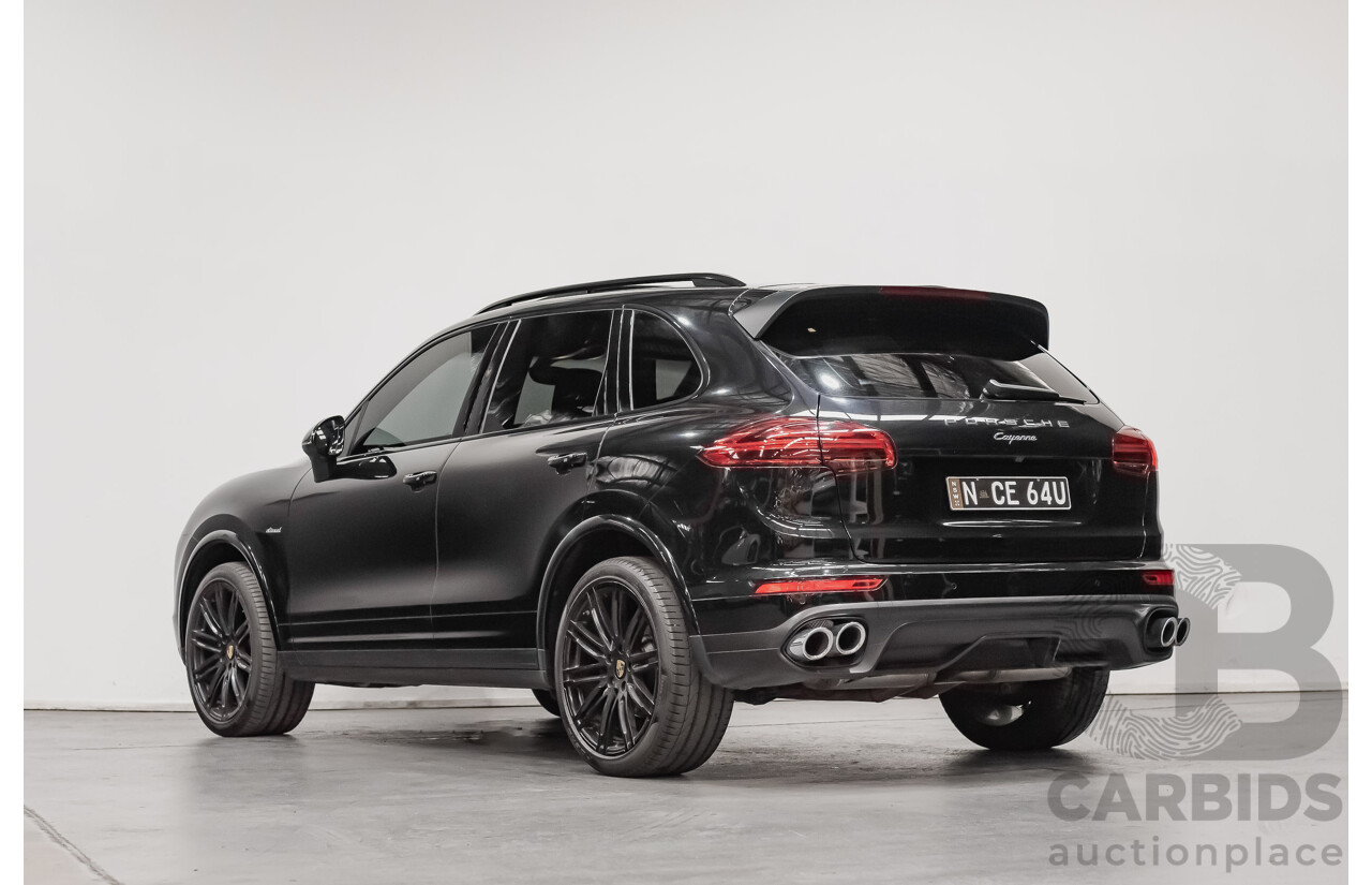 8/2016 Porsche Cayenne Diesel Platinum Edition Series 2 (AWD) 4d Wagon Metallic Black Turbo Diesel V6 3.0L