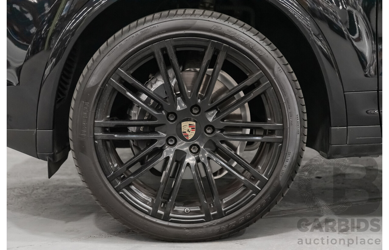 8/2016 Porsche Cayenne Diesel Platinum Edition Series 2 (AWD) 4d Wagon Metallic Black Turbo Diesel V6 3.0L