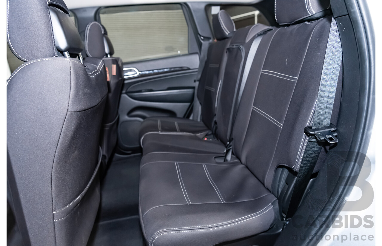 10/2012 Jeep Grand Cherokee Laredo (4x4) WK MY12 4d Wagon Silver V6 3.6L