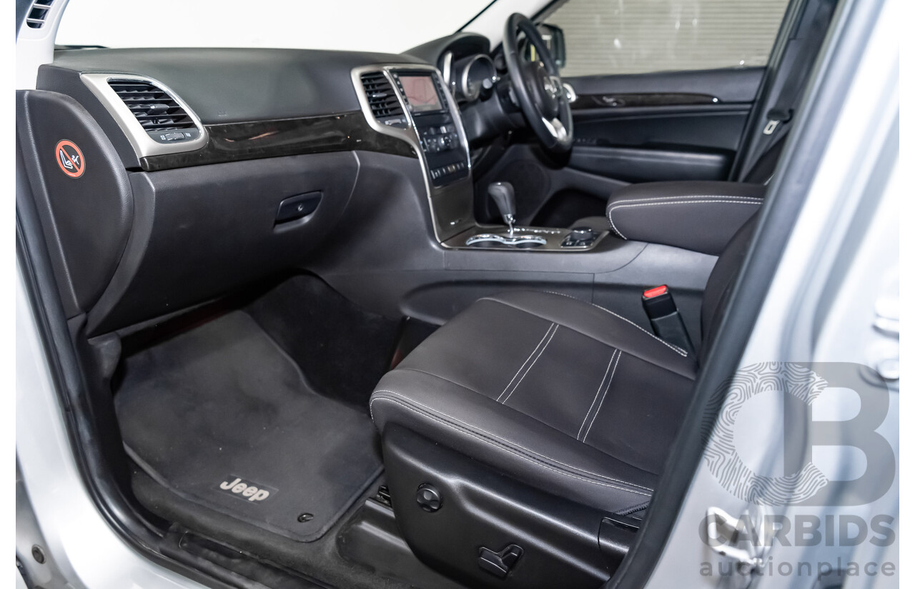 10/2012 Jeep Grand Cherokee Laredo (4x4) WK MY12 4d Wagon Silver V6 3.6L