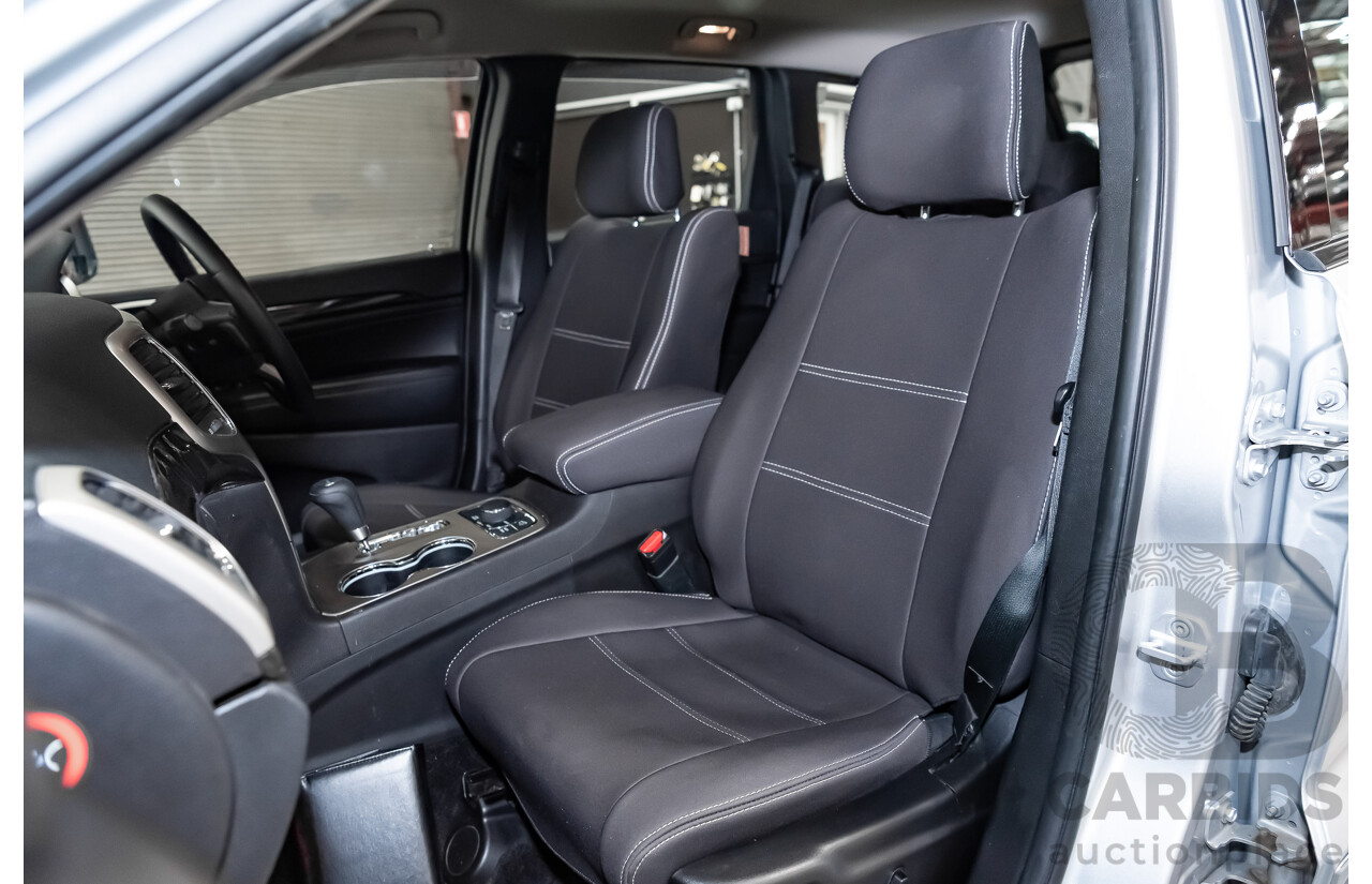 10/2012 Jeep Grand Cherokee Laredo (4x4) WK MY12 4d Wagon Silver V6 3.6L