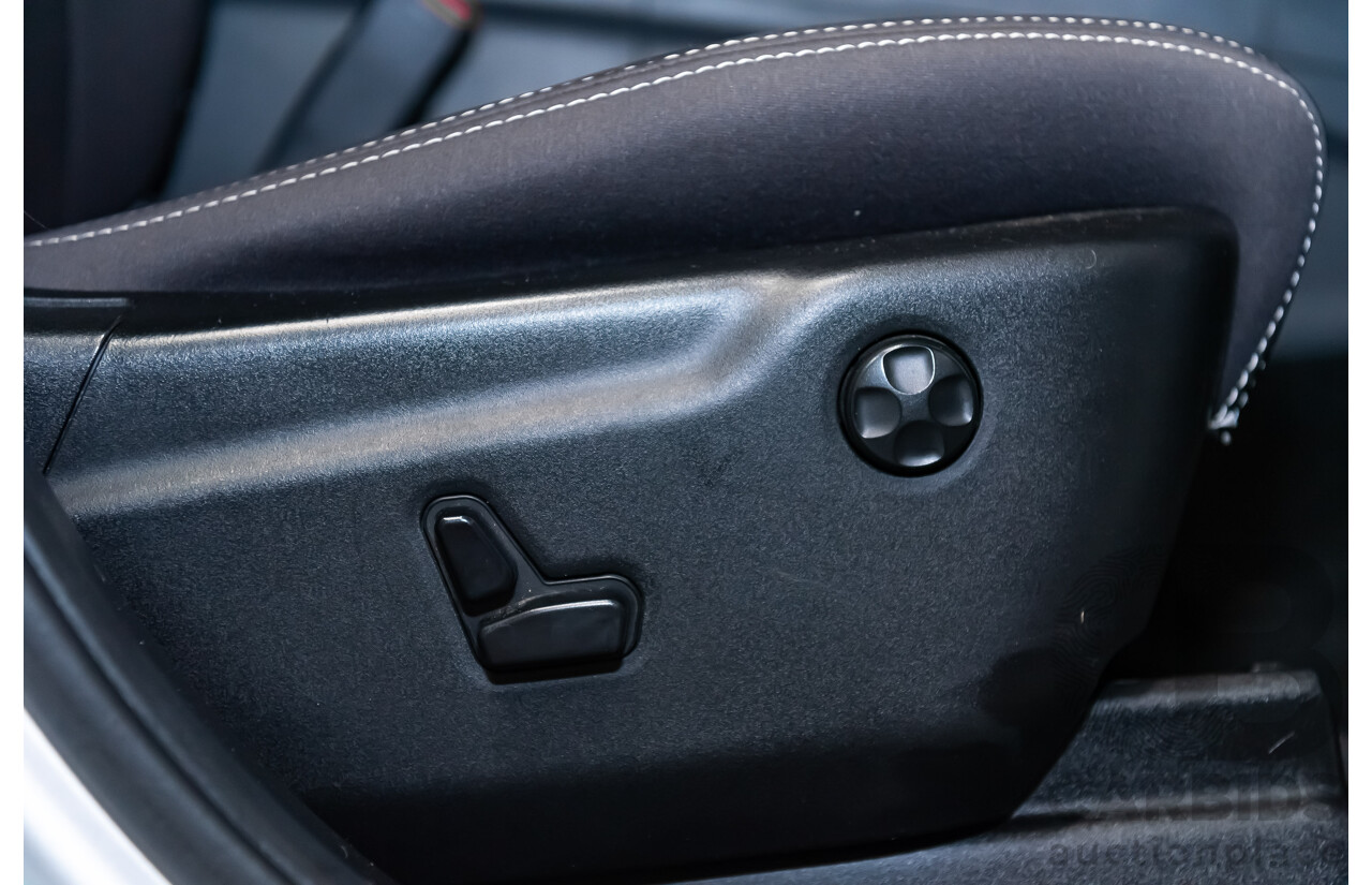 10/2012 Jeep Grand Cherokee Laredo (4x4) WK MY12 4d Wagon Silver V6 3.6L