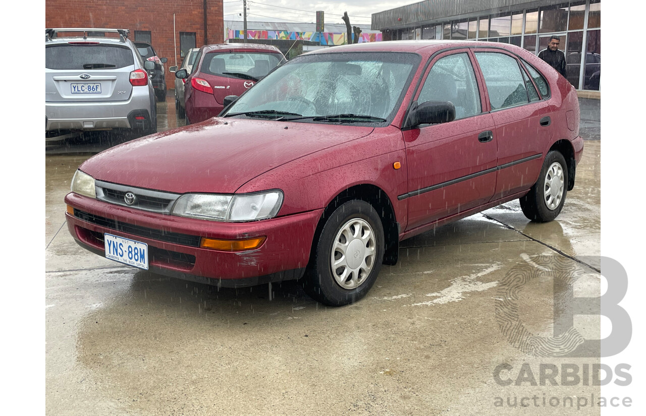 10/1996 Toyota Corolla CSi SECA AE101R 5d Liftback Maroon 1.6L