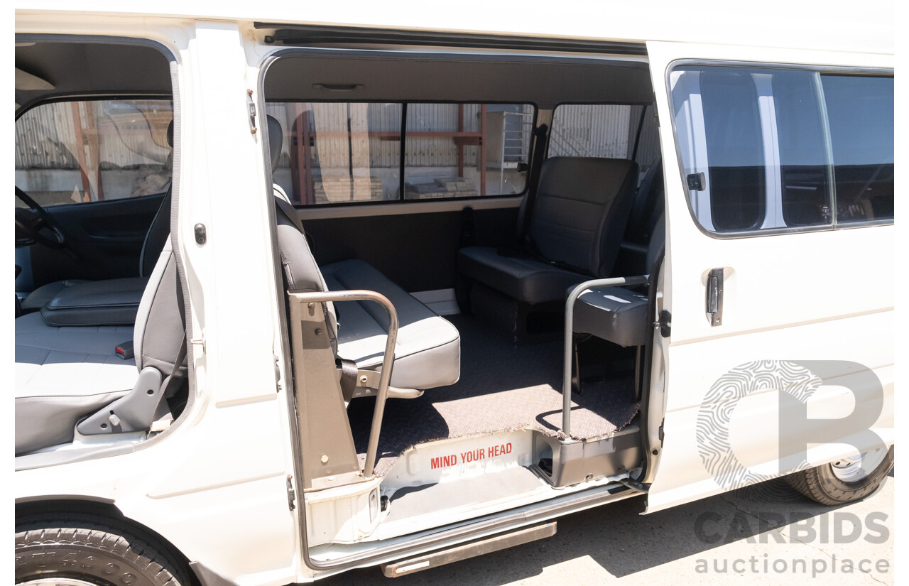10/1997 Toyota Hiace Commuter RZH125 Bus White 2.4L - 11 Seater Bus