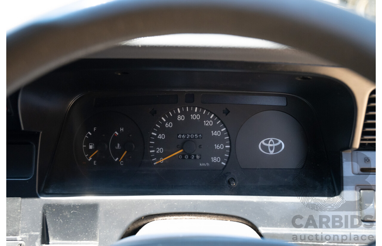 10/1997 Toyota Hiace Commuter RZH125 Bus White 2.4L - 11 Seater Bus