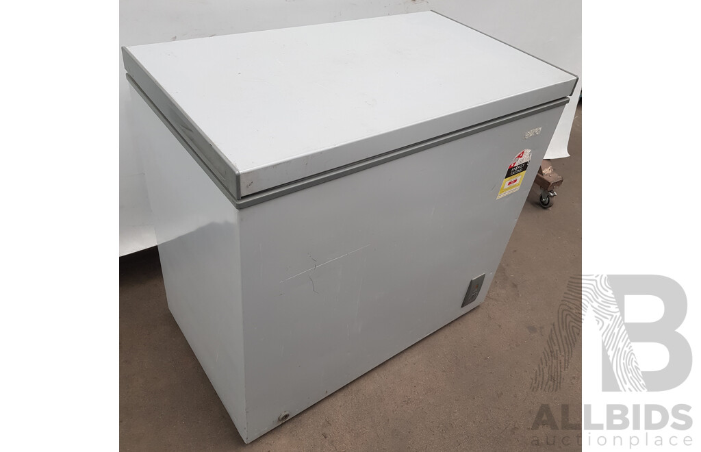 Euro (ECF200SL) 200L Chest Freezer