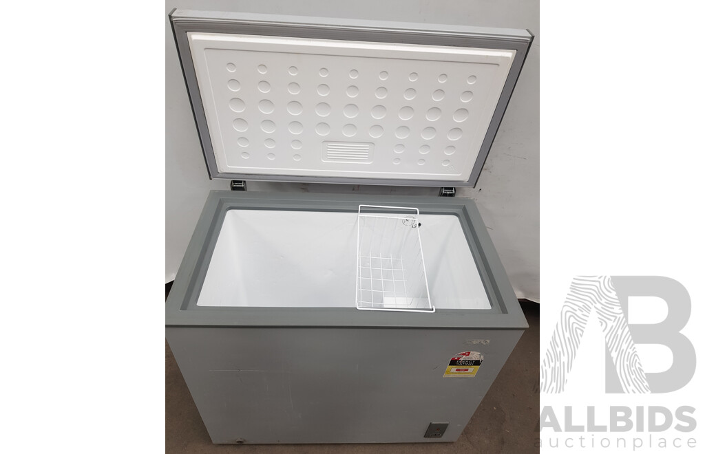 Euro (ECF200SL) 200L Chest Freezer