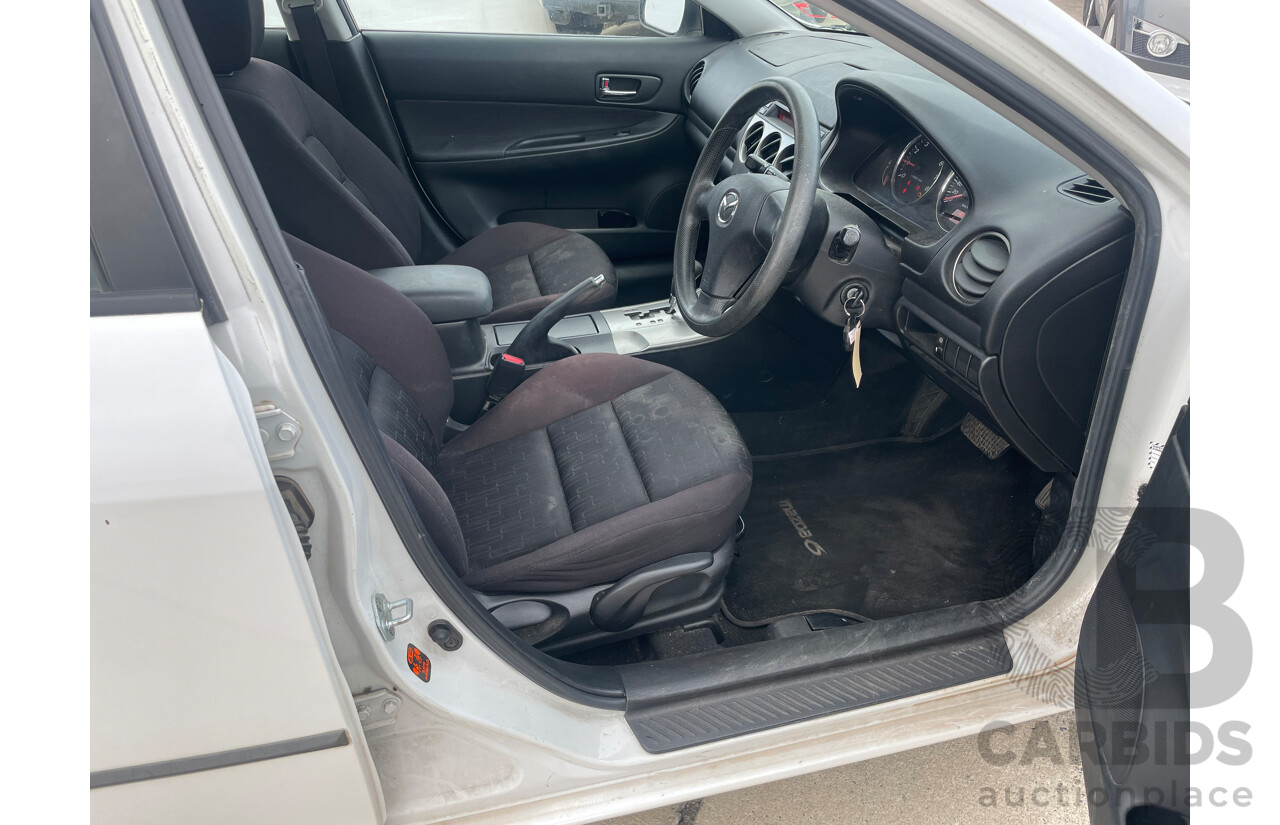 4/2004 Mazda Mazda6 Classic GG 4d Sedan White 2.3L