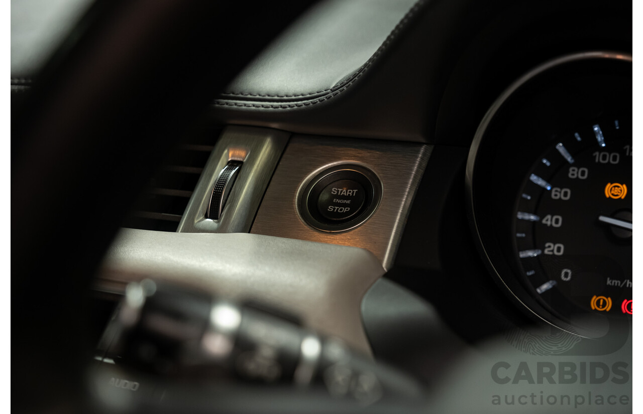 7/2013 Land Rover Range Rover Evoque Si4 (AWD) LV MY13 3d Coupe Fuji White Turbo 2.0L