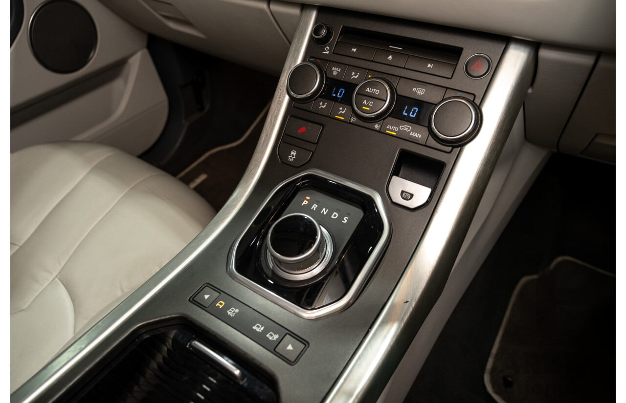 7/2013 Land Rover Range Rover Evoque Si4 (AWD) LV MY13 3d Coupe Fuji White Turbo 2.0L