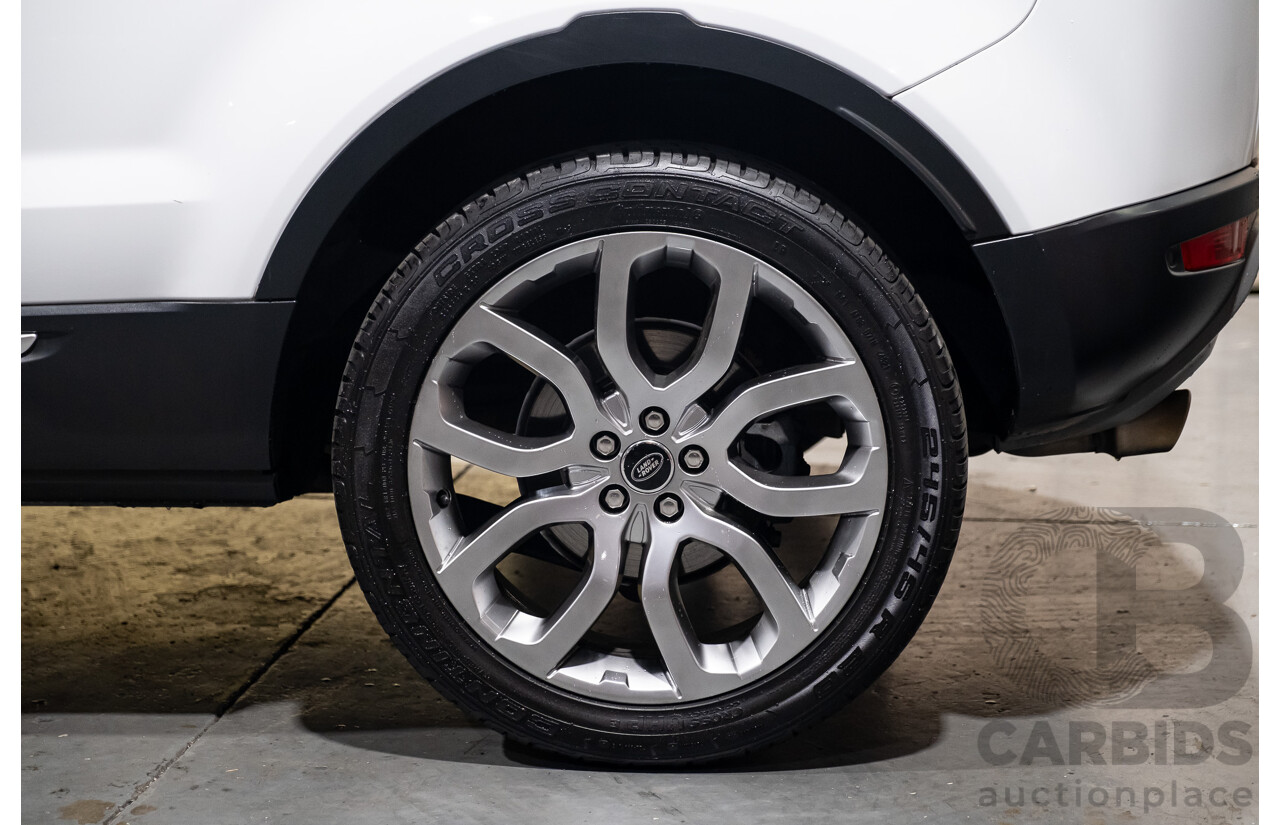 7/2013 Land Rover Range Rover Evoque Si4 (AWD) LV MY13 3d Coupe Fuji White Turbo 2.0L