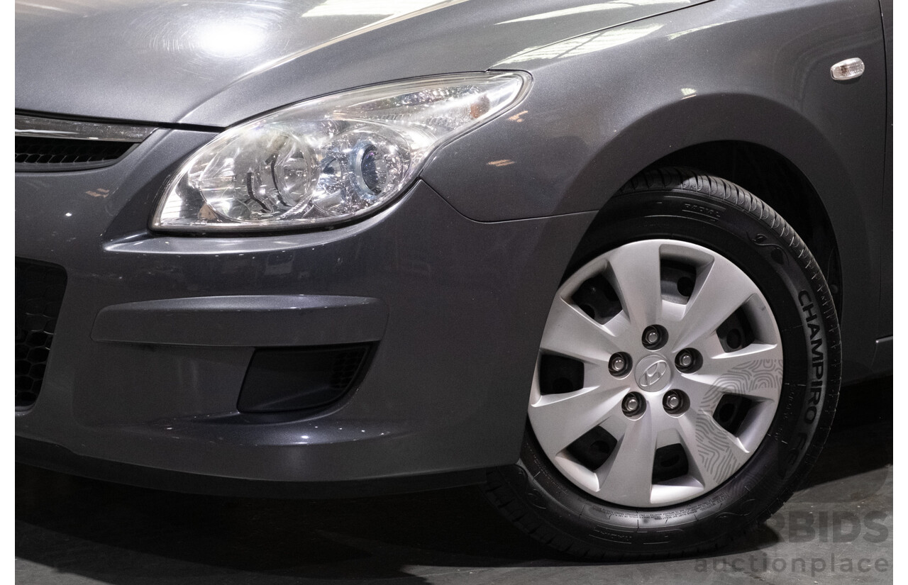 9/2008 Hyundai i30 SLX 1.6 CRDi FD 5d Hatchback Grey Turbo Diesel 1.6L