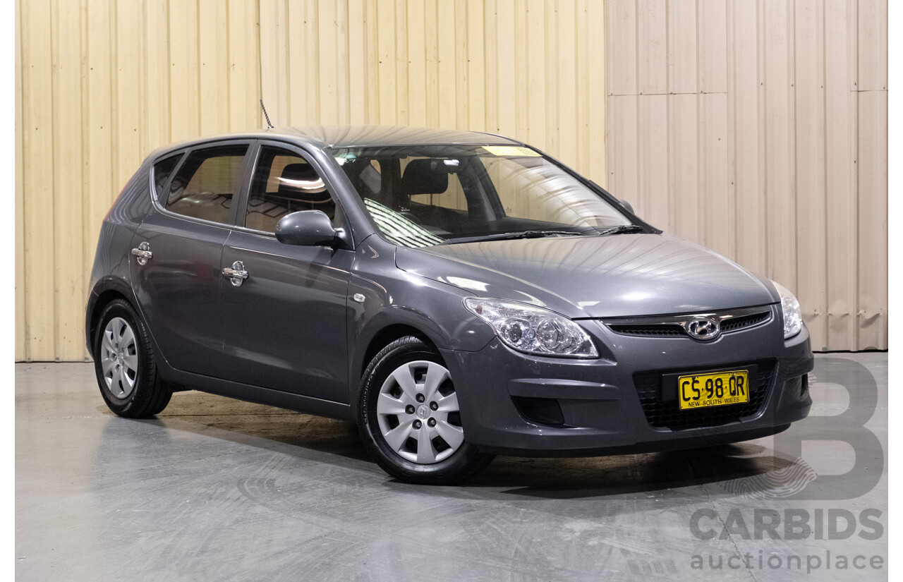 9/2008 Hyundai i30 SLX 1.6 CRDi FD 5d Hatchback Grey Turbo Diesel 1.6L