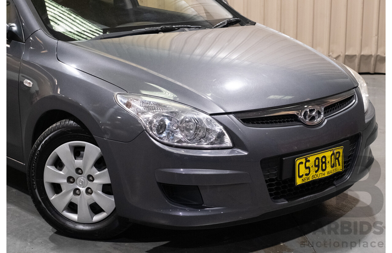 9/2008 Hyundai i30 SLX 1.6 CRDi FD 5d Hatchback Grey Turbo Diesel 1.6L