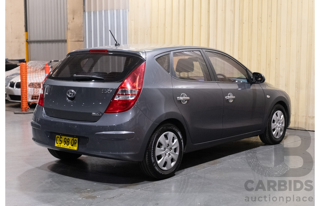 9/2008 Hyundai i30 SLX 1.6 CRDi FD 5d Hatchback Grey Turbo Diesel 1.6L