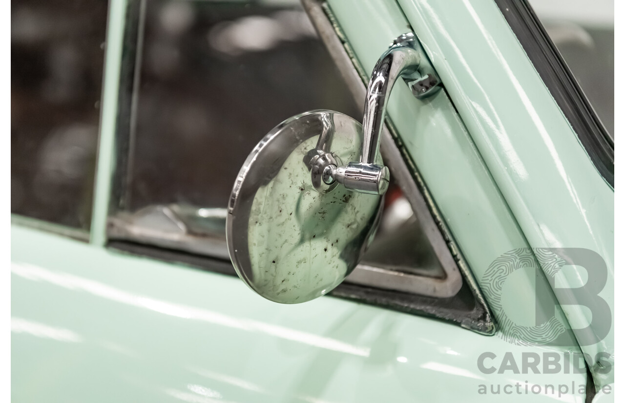 01/1951 Holden 48-215 FX Standard 4d Sedan Light Green 2.2L