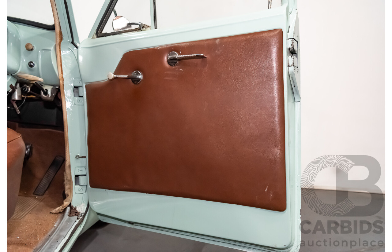 01/1951 Holden 48-215 FX Standard 4d Sedan Light Green 2.2L