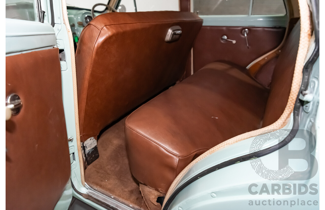 01/1951 Holden 48-215 FX Standard 4d Sedan Light Green 2.2L