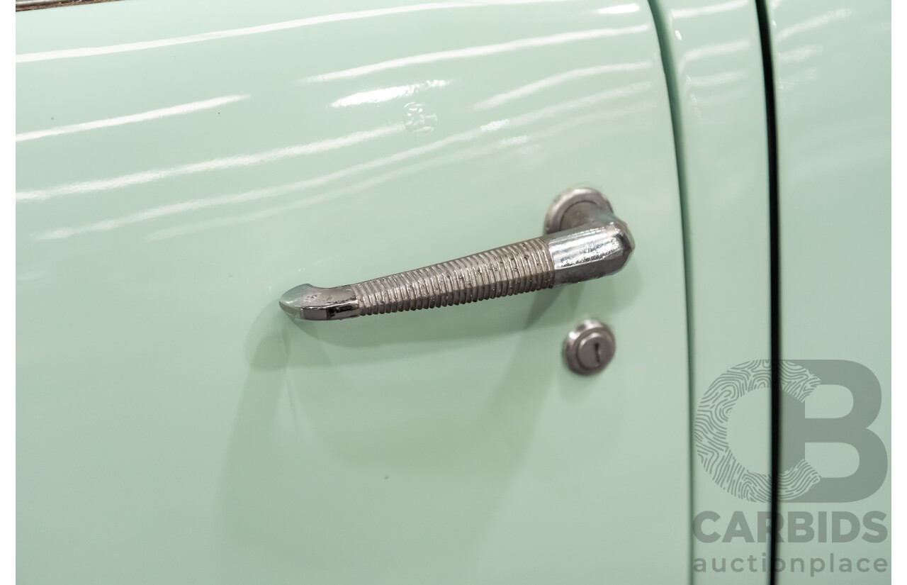 01/1951 Holden 48-215 FX Standard 4d Sedan Light Green 2.2L