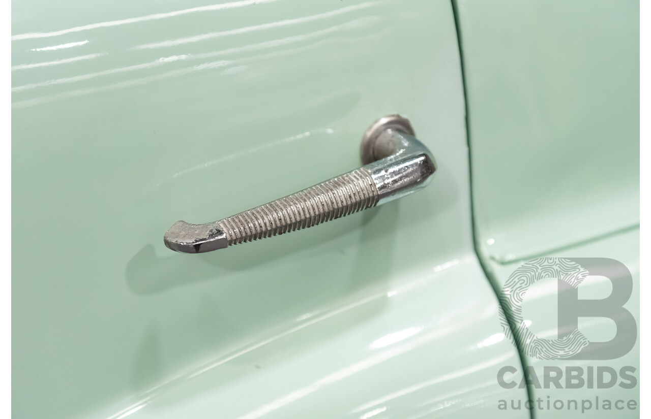 01/1951 Holden 48-215 FX Standard 4d Sedan Light Green 2.2L