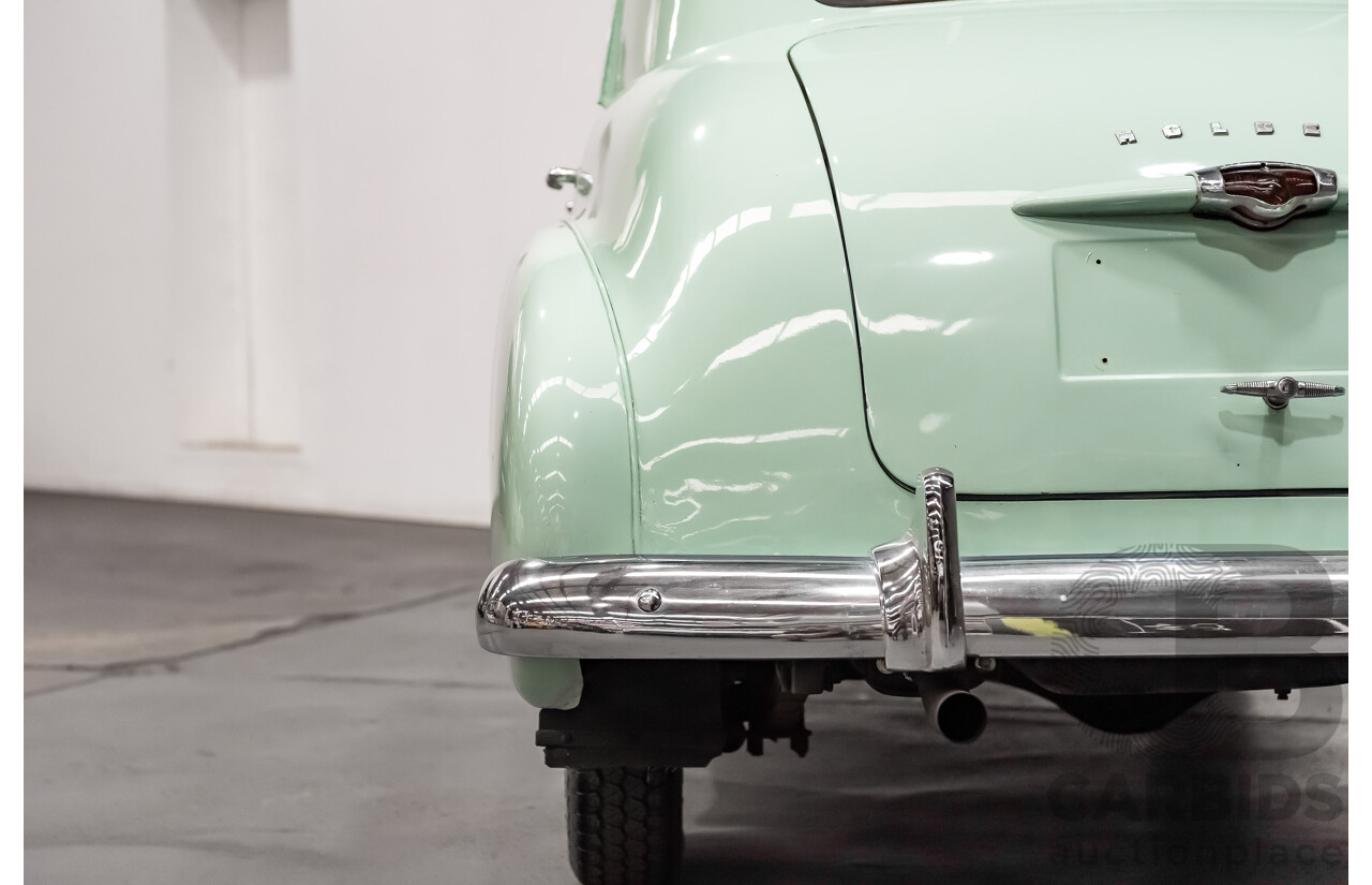 01/1951 Holden 48-215 FX Standard 4d Sedan Light Green 2.2L