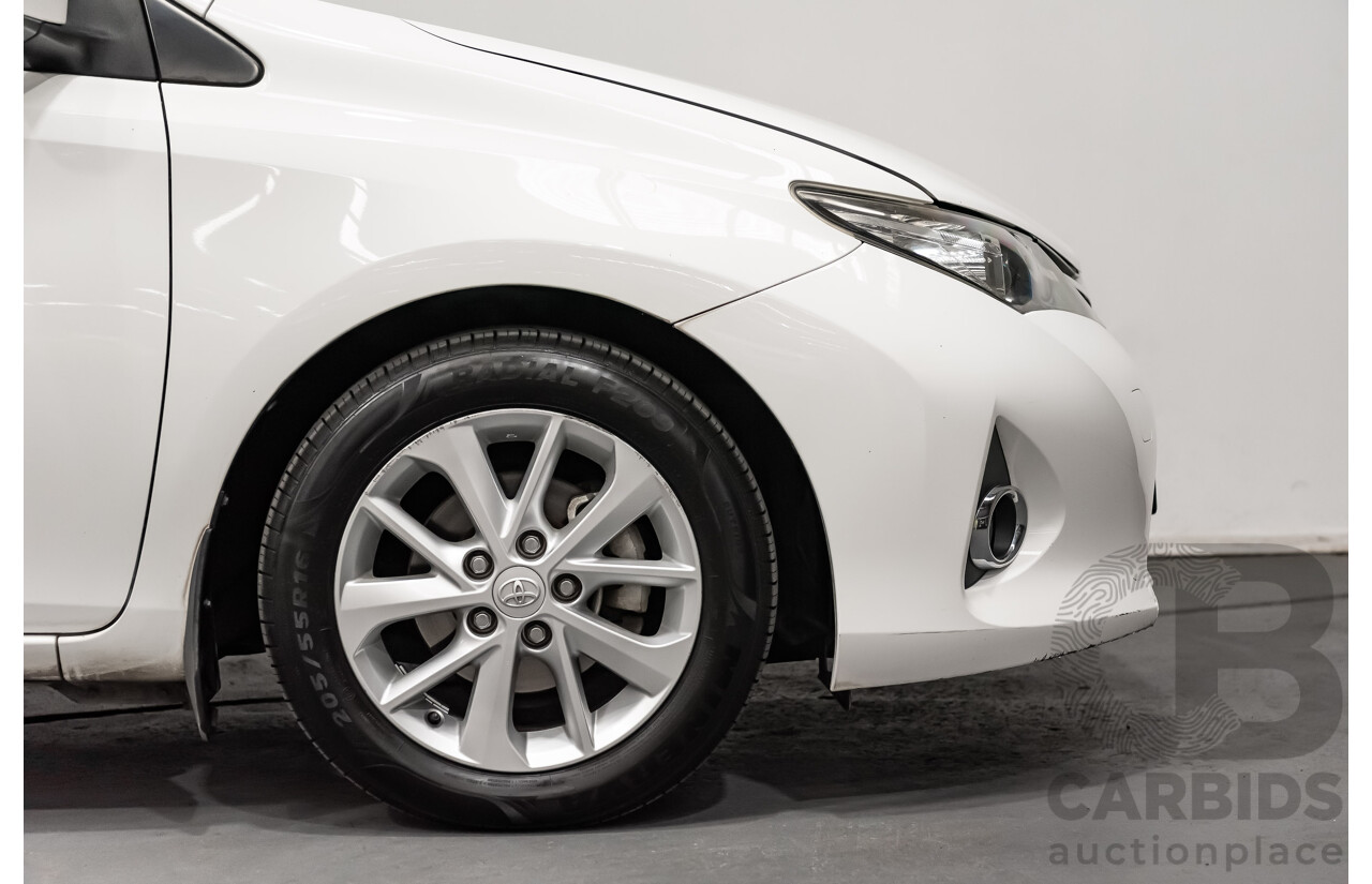 10/2014 Toyota Corolla Ascent Sport ZRE182R 5d Hatchback Glacier White 1.8L