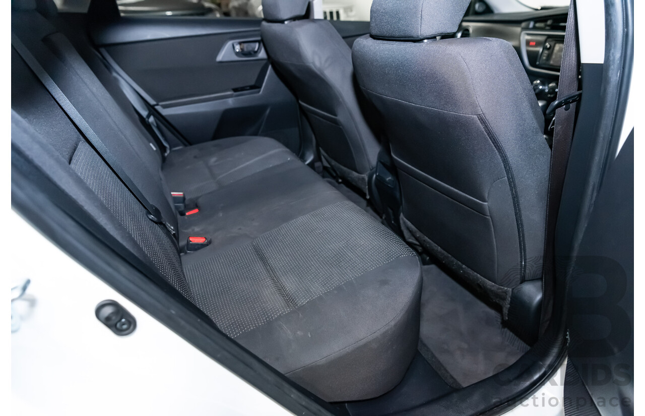 10/2014 Toyota Corolla Ascent Sport ZRE182R 5d Hatchback Glacier White 1.8L