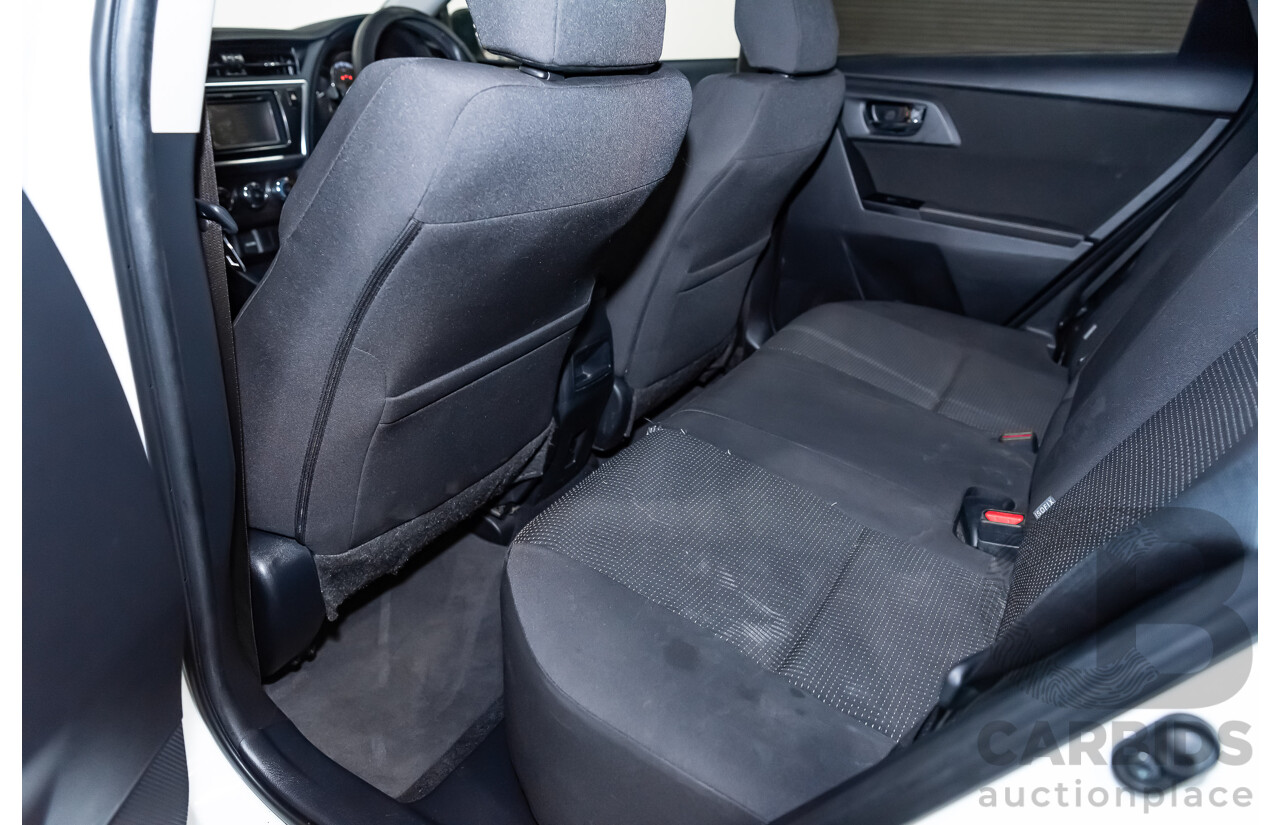 10/2014 Toyota Corolla Ascent Sport ZRE182R 5d Hatchback Glacier White 1.8L