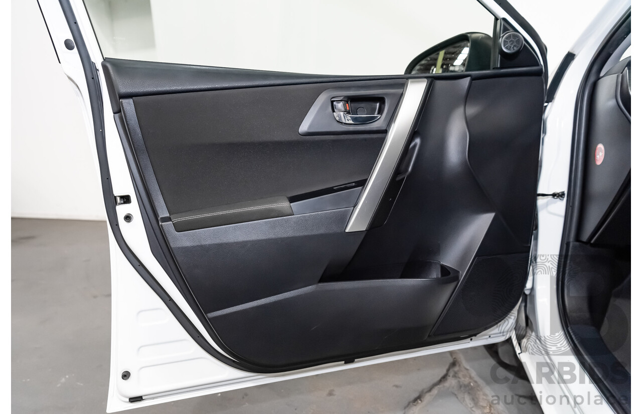 10/2014 Toyota Corolla Ascent Sport ZRE182R 5d Hatchback Glacier White 1.8L