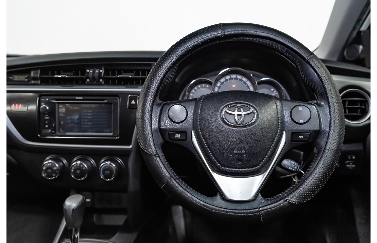 10/2014 Toyota Corolla Ascent Sport ZRE182R 5d Hatchback Glacier White 1.8L